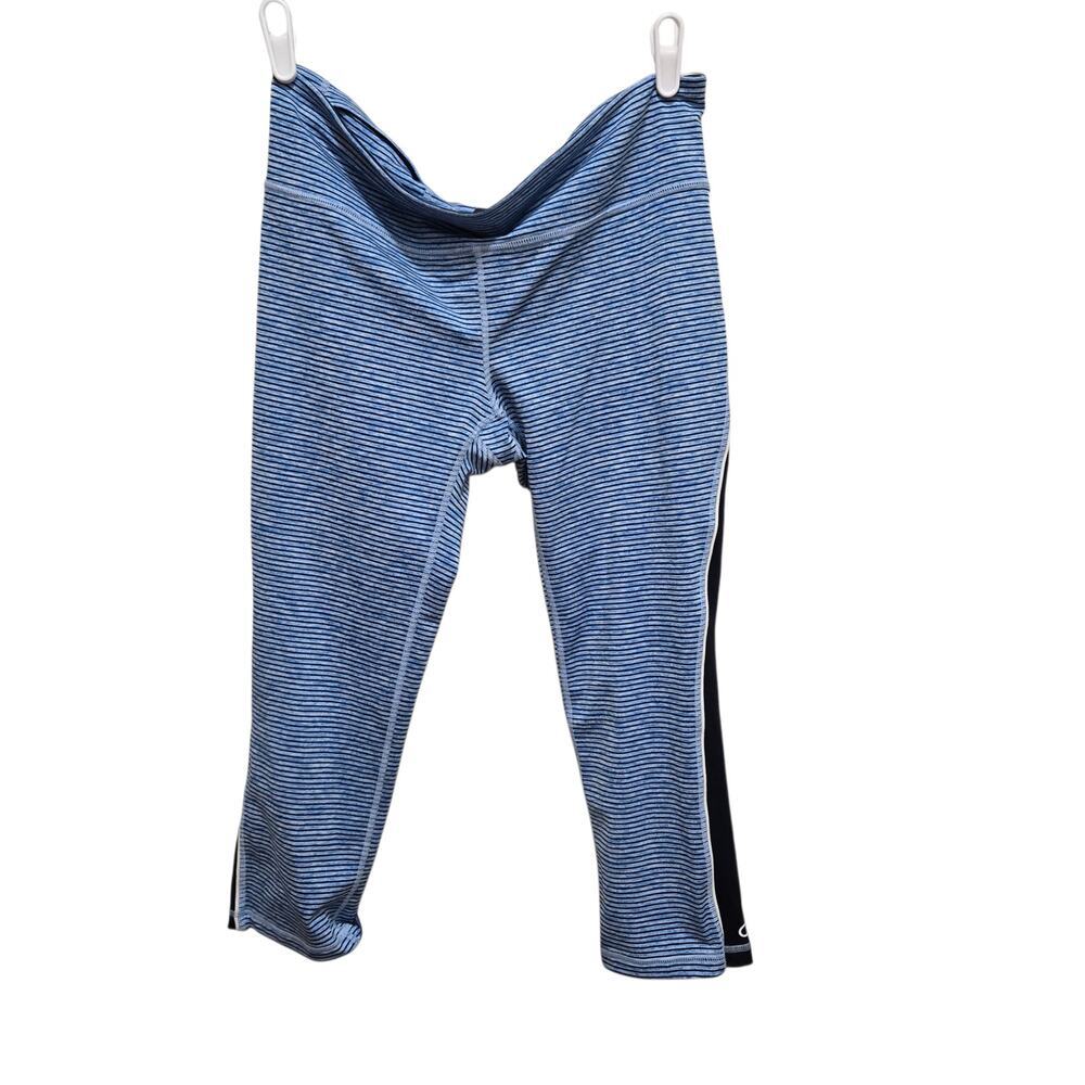 GapFit Striped Capri Leggings Large Blue Athletic Yoga Pants